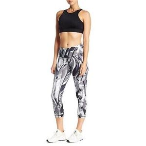 Z by Zella Black Atmospheric Camo High Waisted Daily Crop Leggings